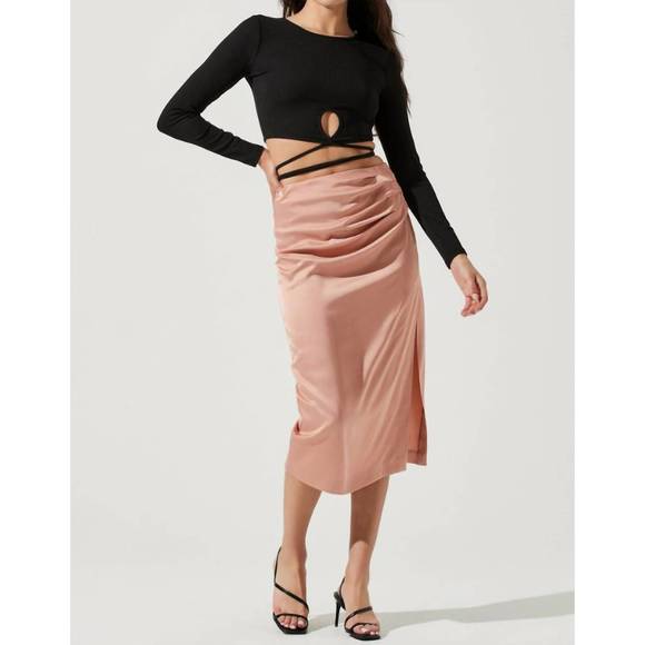 NEW ASTR perry ruched side slit midi skirt in blush pink - Picture 1 of 3